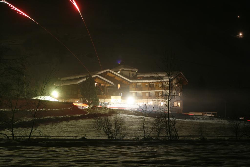 Hotel Ortler Ultimo Exteriör bild